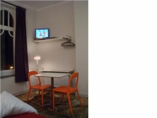Lodging At 8 - Room 2