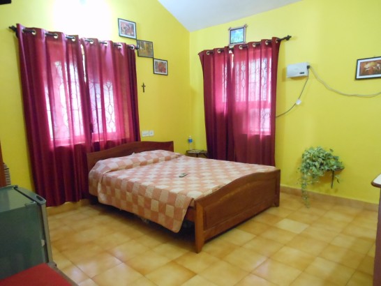 Jes Guest House - STANDARD DELUXE ROOM 2