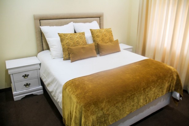 Kirstenbosch Mews - 3 Bedroomed Apartment