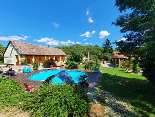 Casa Mama