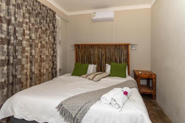 Woodpecker Guest House - Double Rooms